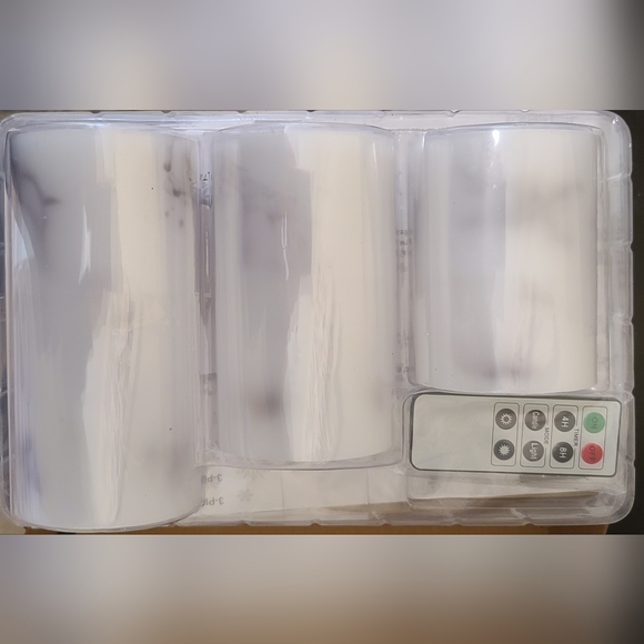 3 piece flameless candle set with remote - Picture 3 of 3